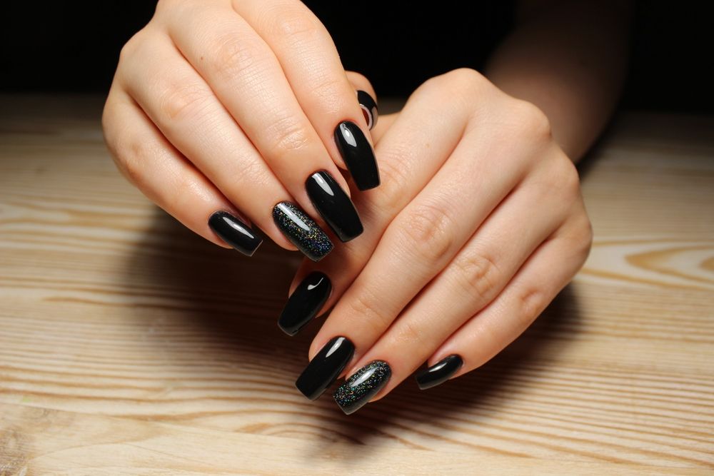 Manicure/Pedicure