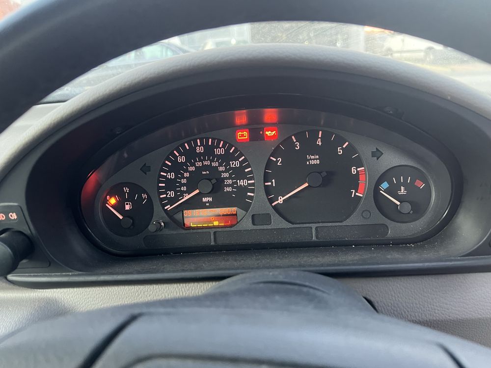 Bmw e36 compact para peças