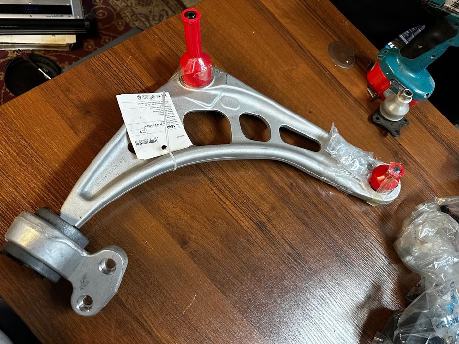 Wachacz prawy przód bmw e46