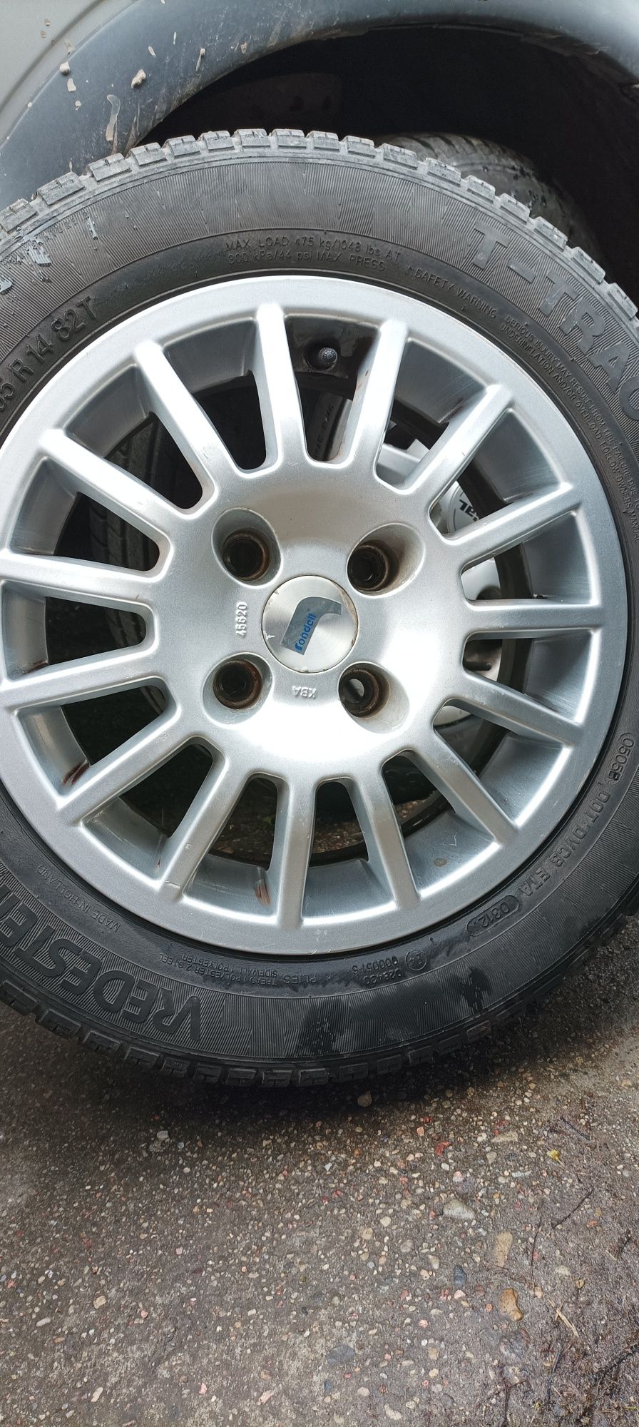 Alufelgi z oponami Peugeot R 14 rozmiar 4x108