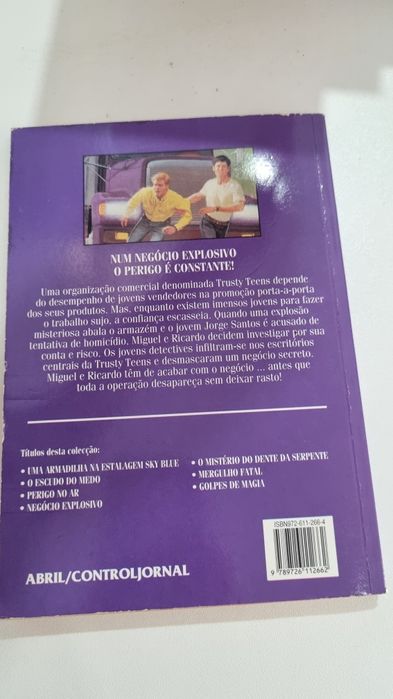 Jovens detectives negócio explosivo