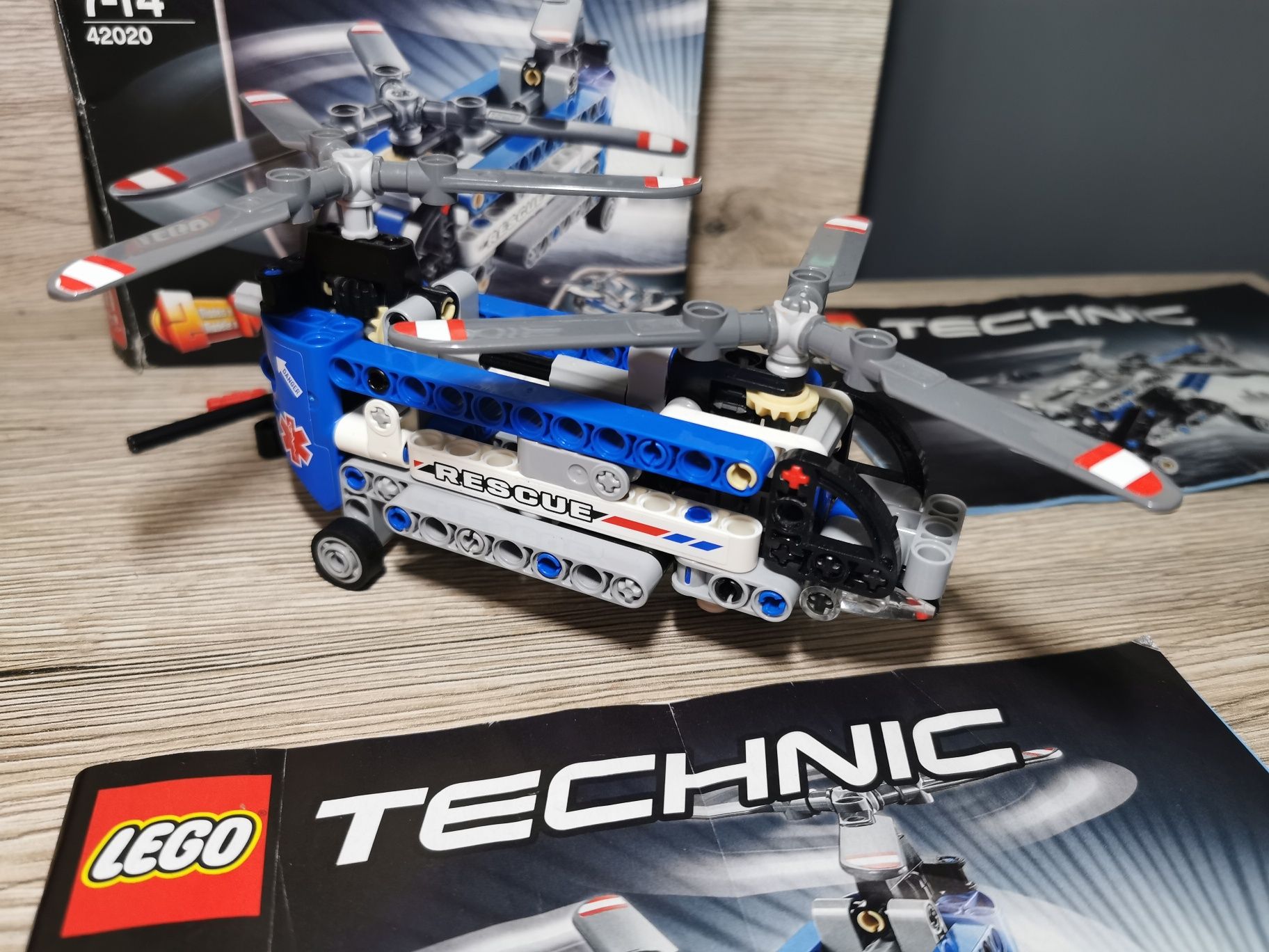 Lego Technic 42020 Śmigłowiec Dwuwirnik kompletny