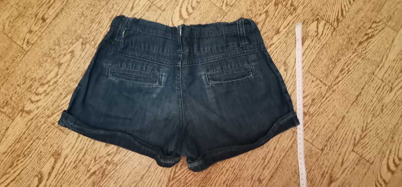 Літні короткі джинсові шорти (на 9-11 років)