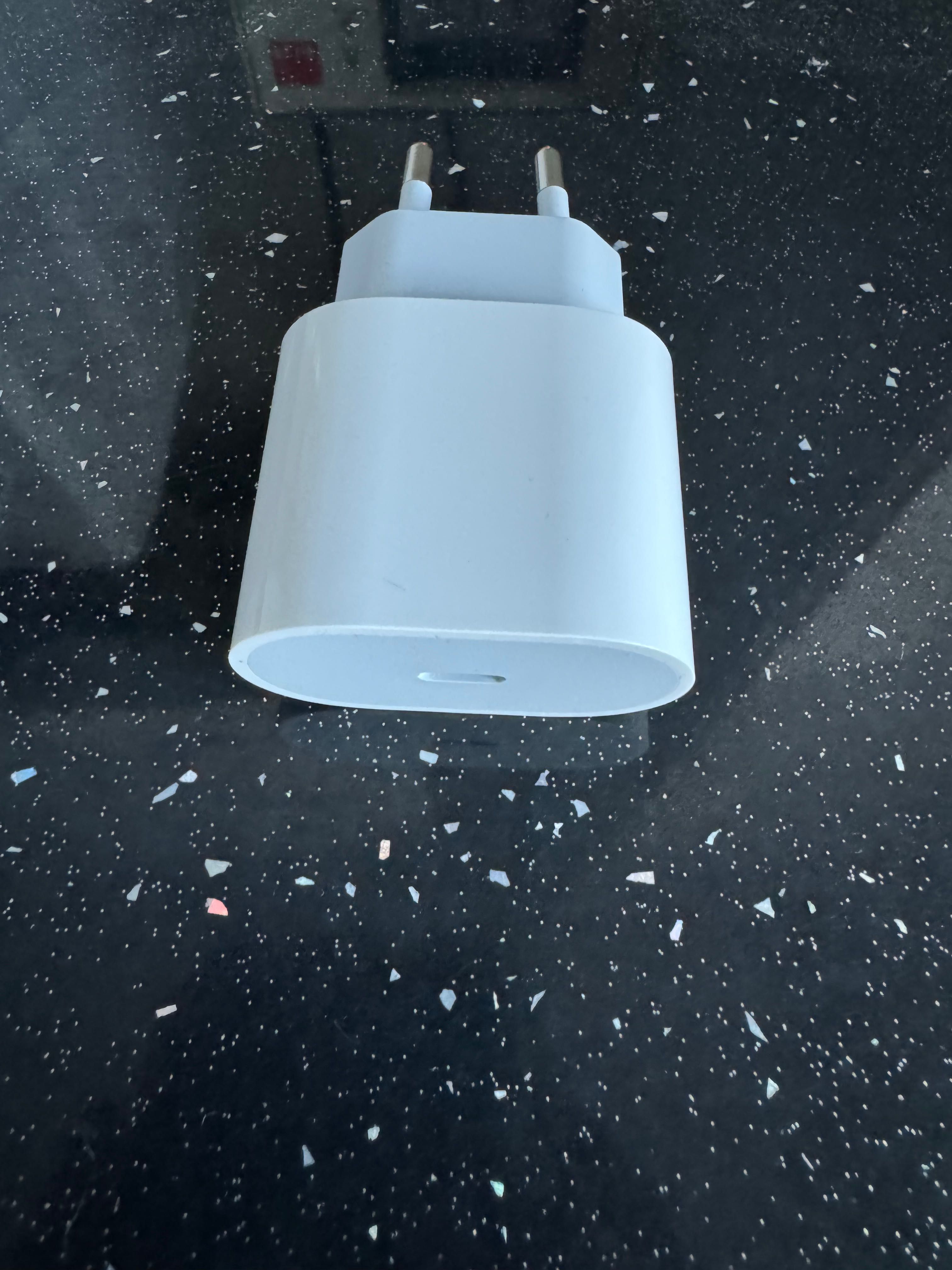 ОРИГИНАЛ бистрая зарядка apple айфон блок 20 ват Type c 20W