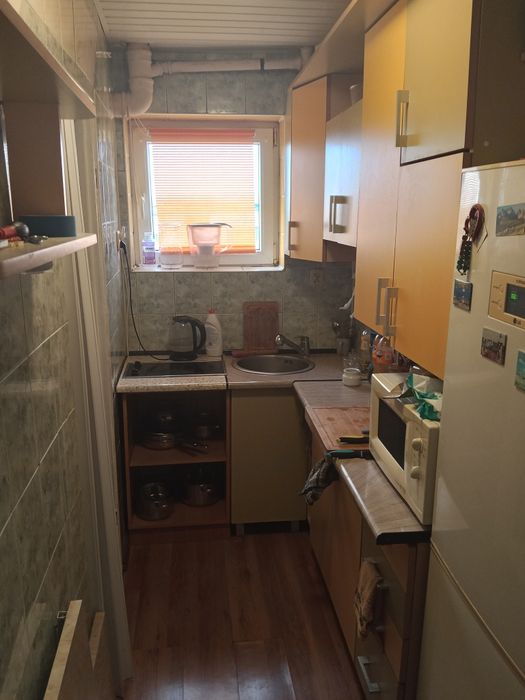 Wynajmę kawalerkę. 1000 zł bez dodatkowych opłat.