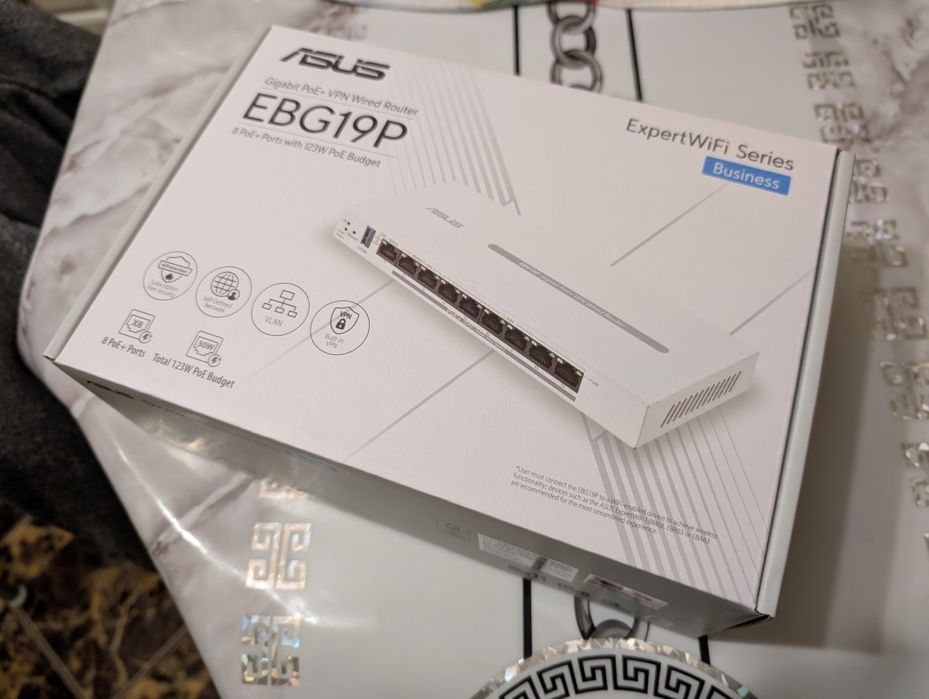 PoE+ VPN Маршрутизатор ASUS ExpertWiFi EBG19P