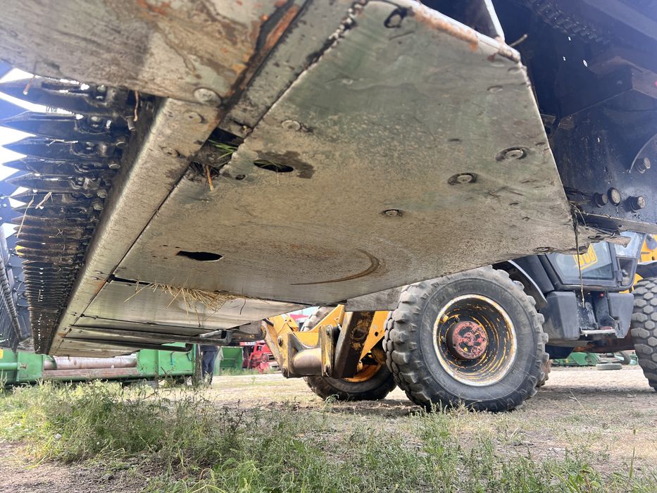 Жатка зернова Массей Фергюсон 7,6 метра