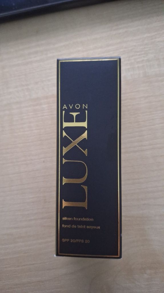 Luxe Podkład Avon 39 zl Beige Linen  Nowy