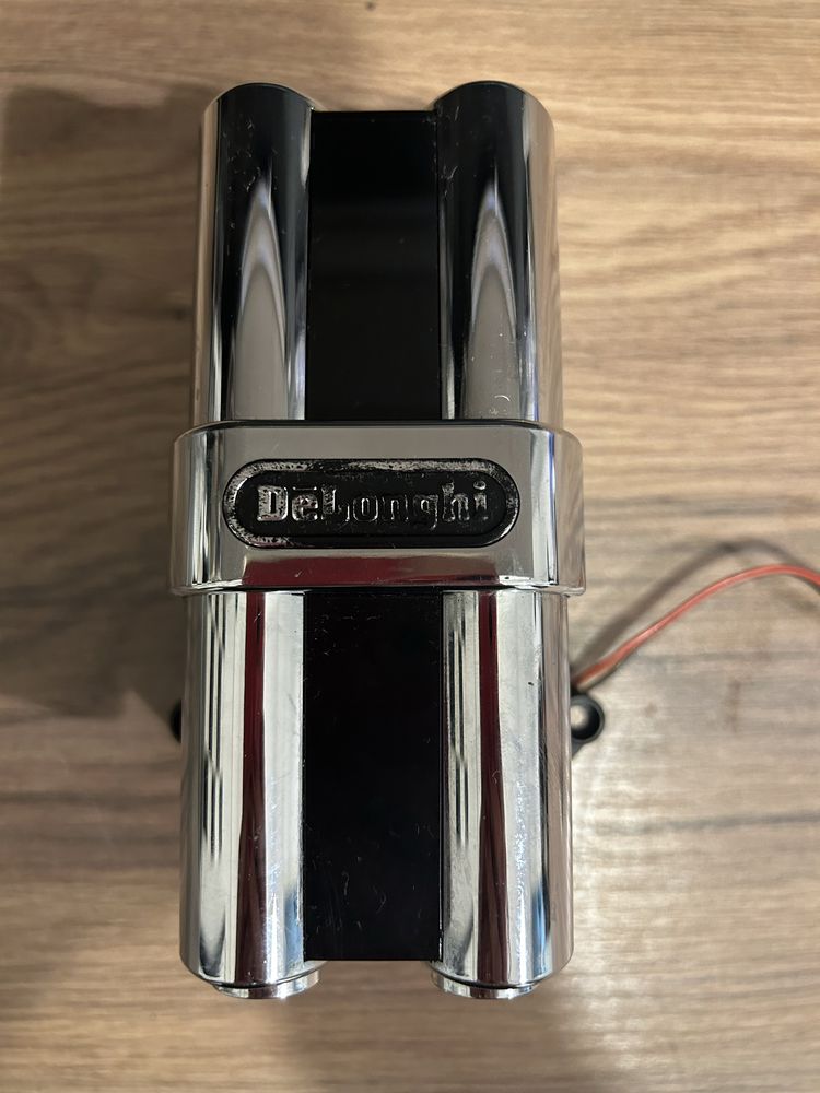 Wylewka z mocowaniem Delonghi Primadonna S