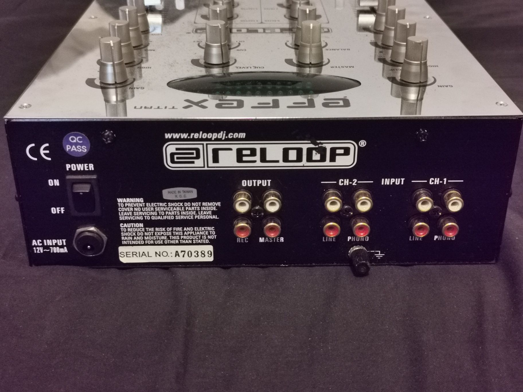 Mikser Reloop Effex Titan 2-kanałowy + zasilacz