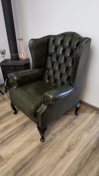 Piękny skorzany fotel chesterfield