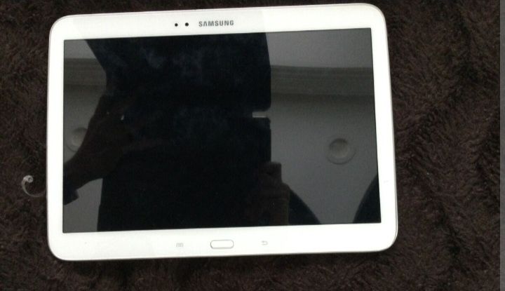 Tablets Samsung  tab 3 para quem souber arranjar ver descrição 2 table