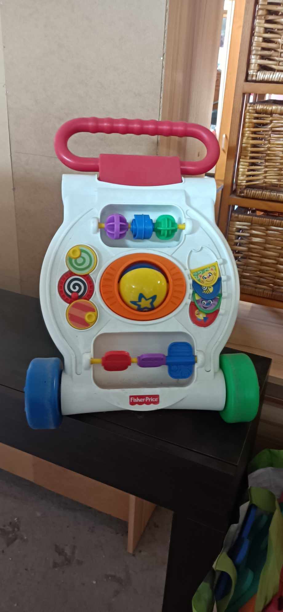 Chodzik pchacz fisher price