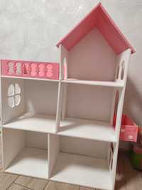 Кукольний домік з меблями