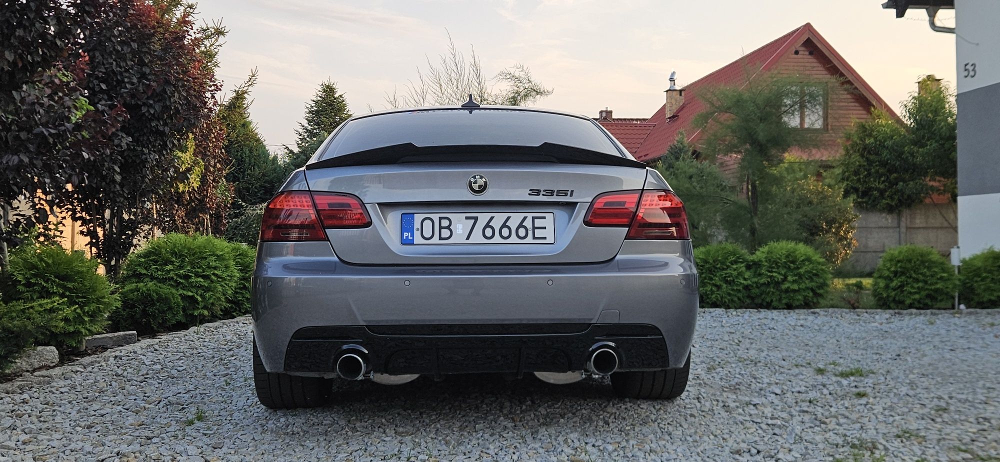 BMW   E92    335 I