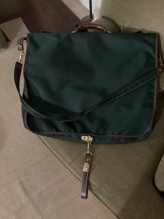 Mala porta-fatos: como NOVA