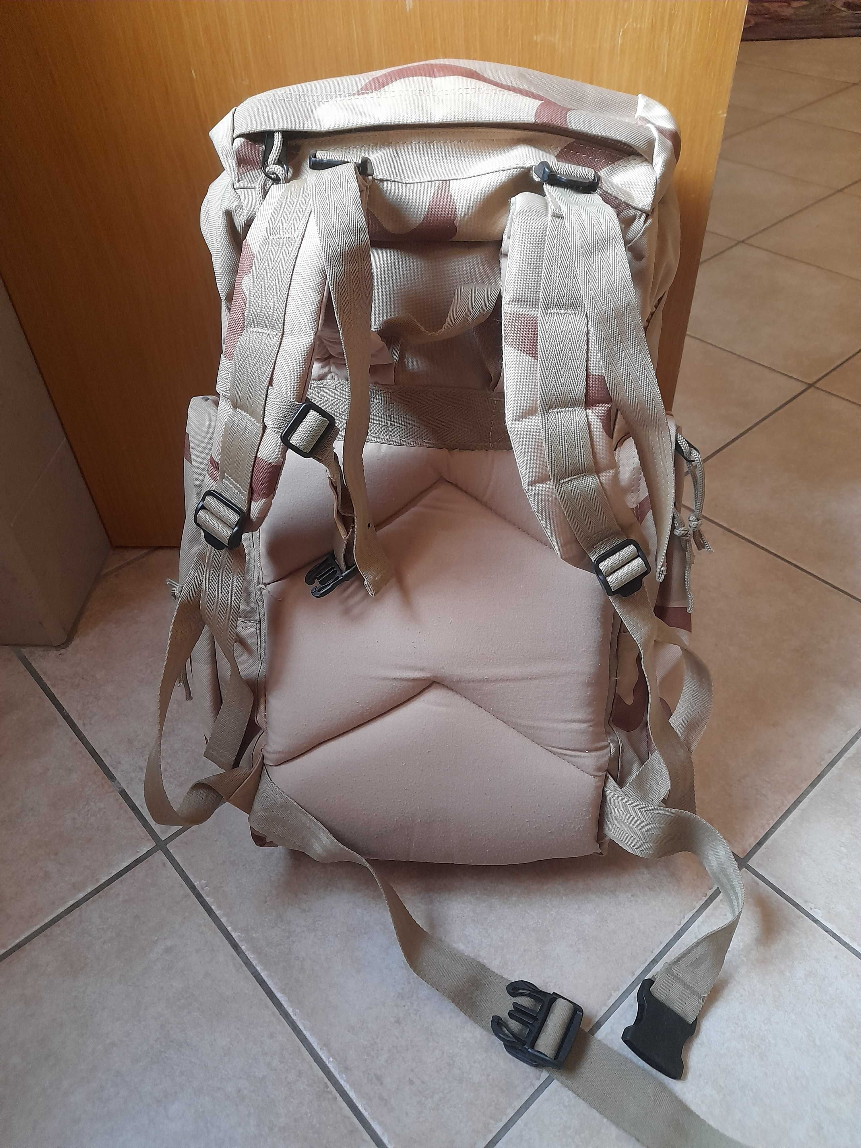 Mochila  camuflada