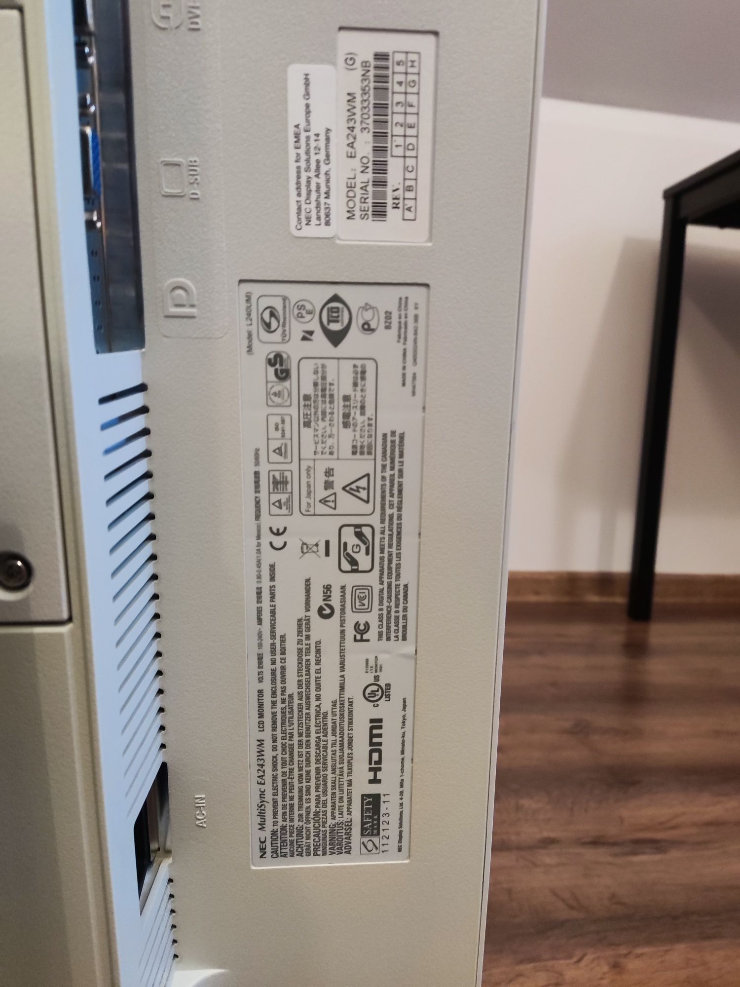 Monitor 24" NEC EA243WM