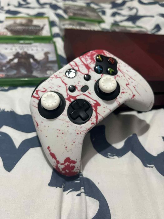 Xbox One S Gears of War