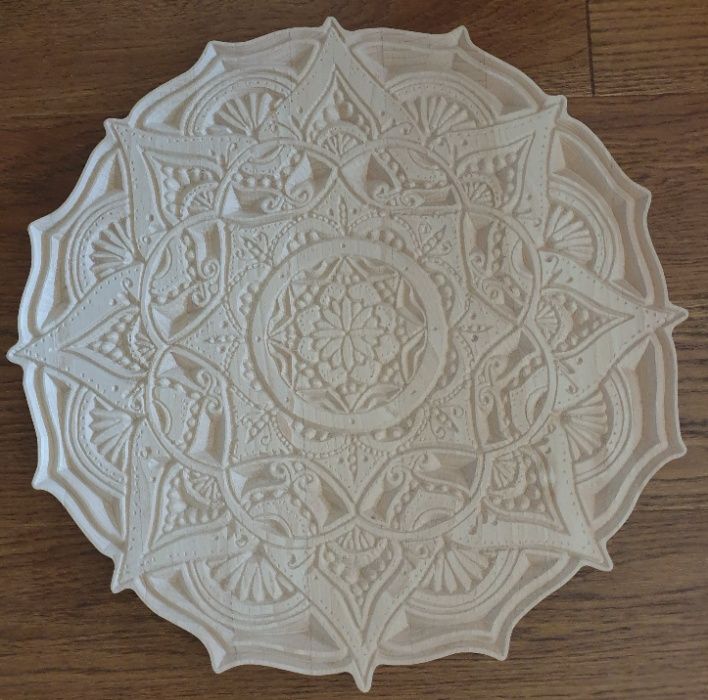 Rzeźbiona mandala kolonialny styl naturalne drewno 40cm