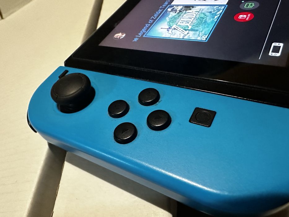 Продам nintendo switch V2