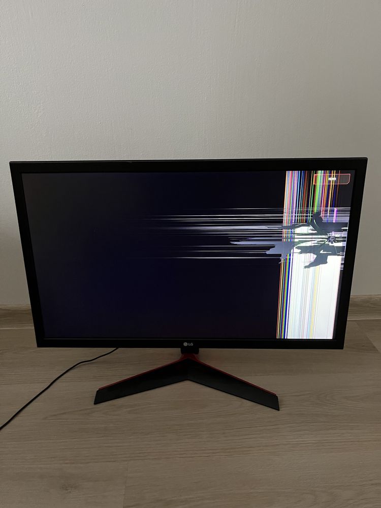 Monitor Lg uszkodzona matryca