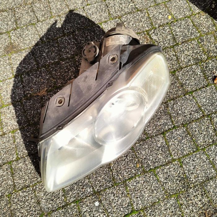Lampa przednia VW Passat (B6), lewa, prawa