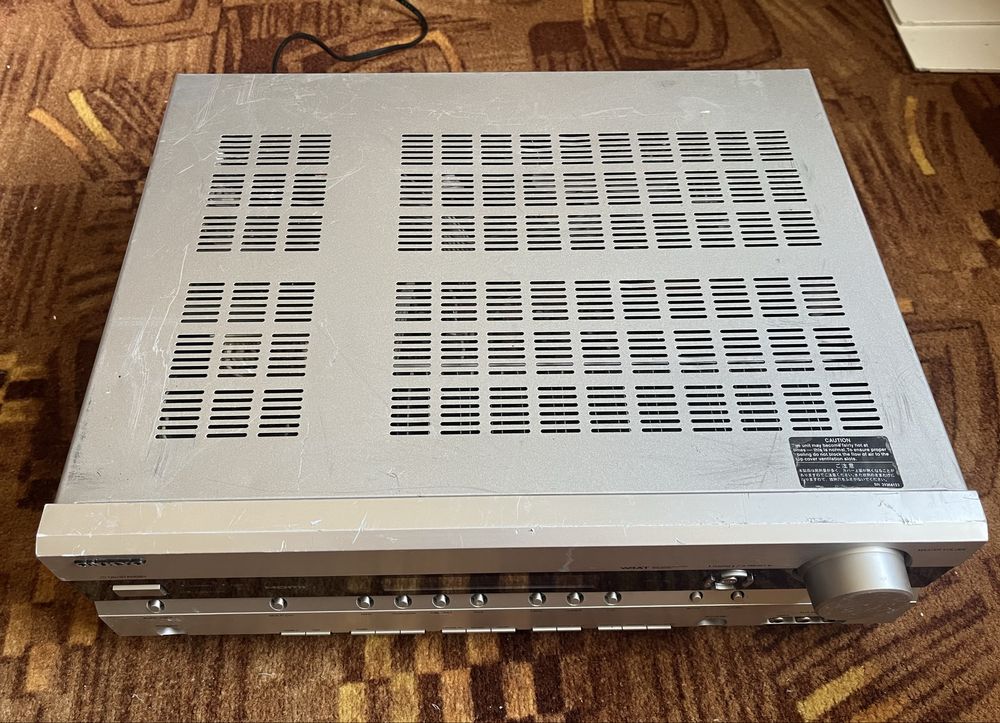 Amplituner Onkyo TX-SR506