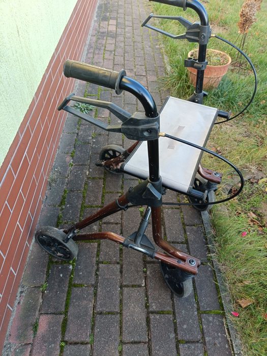 Sprzedam balkonik aluminiowy