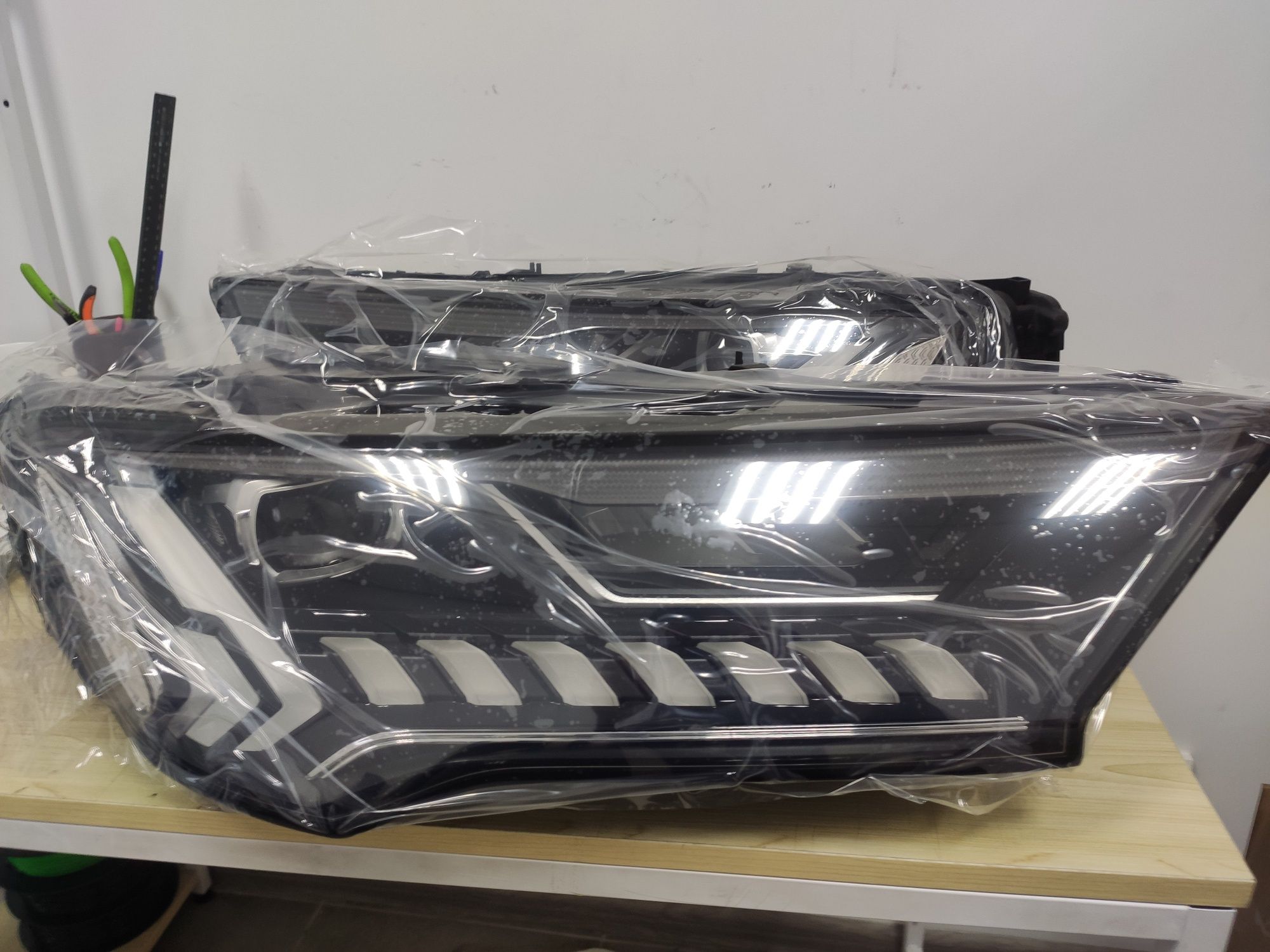 Фари Фара Audi Q7 Matrix Full Led ліва права ауді кю7