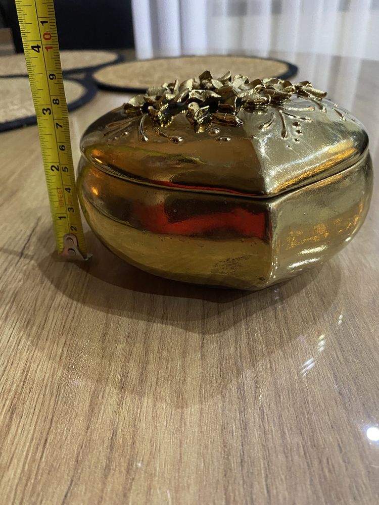 Szkatułka ceramiczna w kształcie serca w kolorze złota