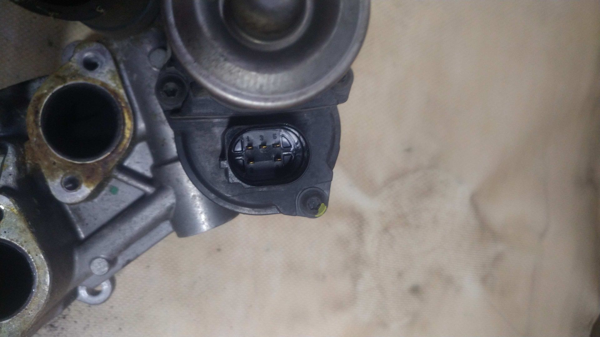 ) Tiguan zawór EGR chłodnica 2.0 TDI