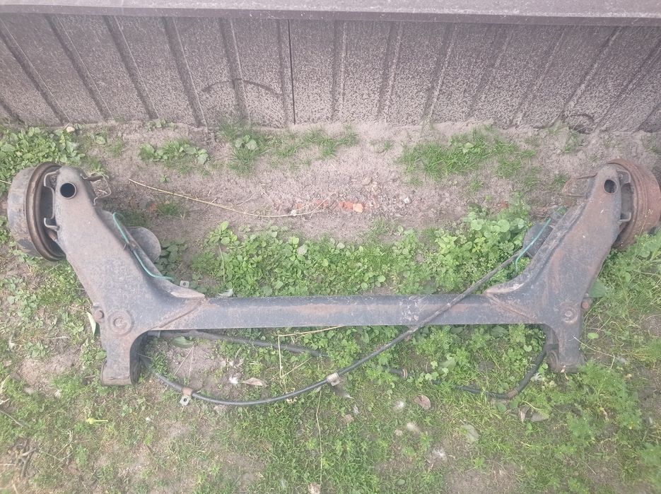 Балка задньої підвіски ланос