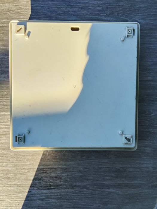 Plafon sufitowy biały