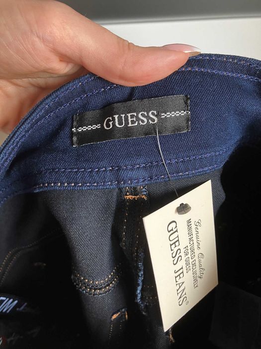 Nowe granatowe jeansy Guess skinny rurki wysokie pushup