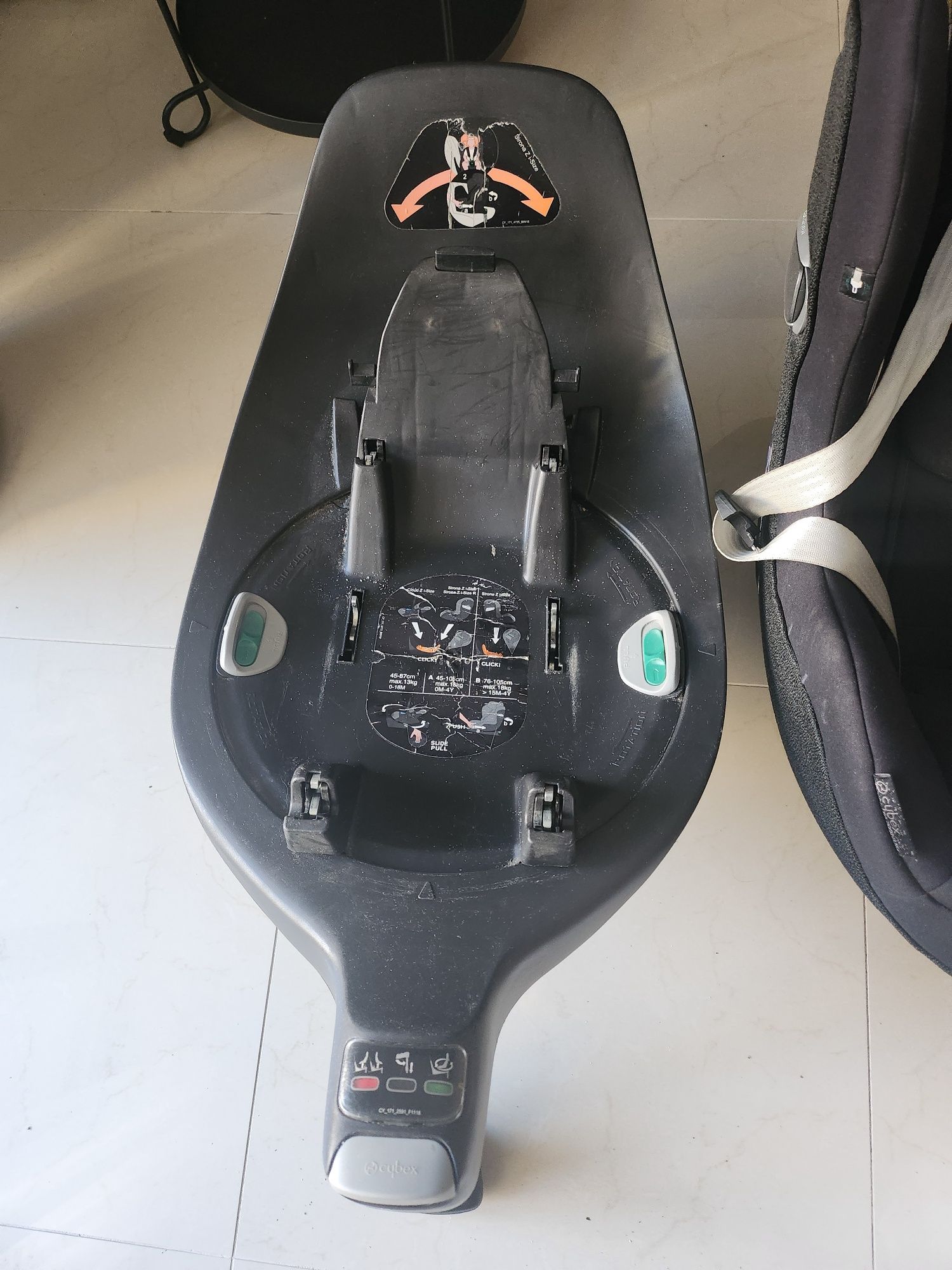 CYBEX SIRONA fotelik z bazą.
W idealnym stani
