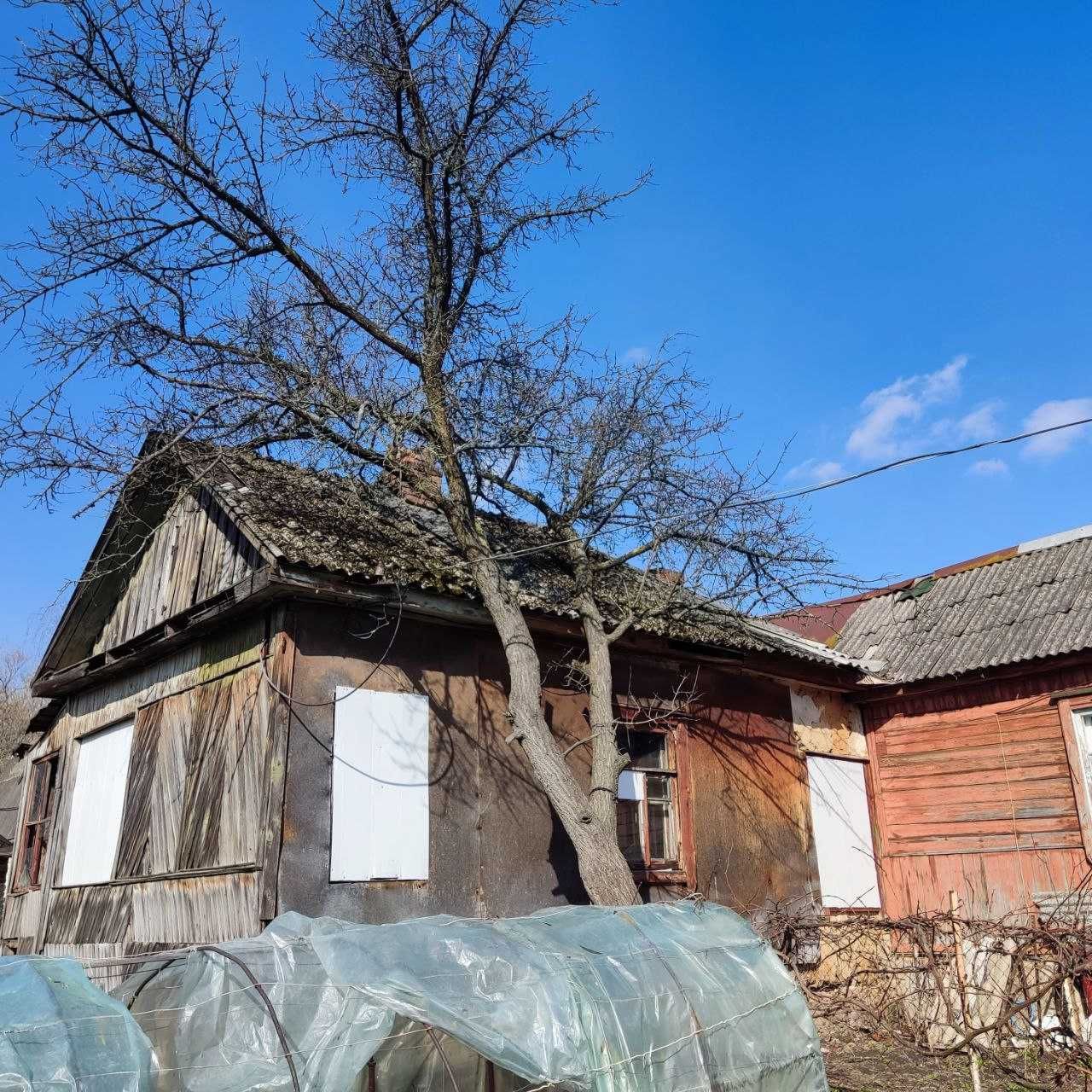 Продаётся часть дома в районе горсада