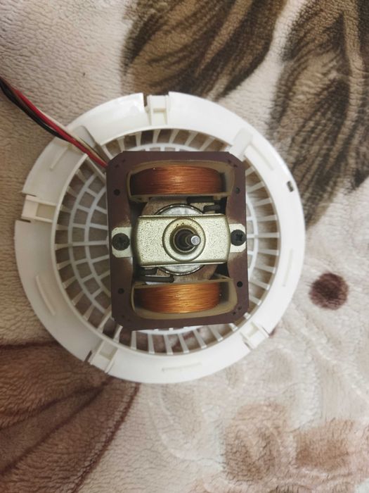 Мотор 3-х скоростой для вытяжки 145W.