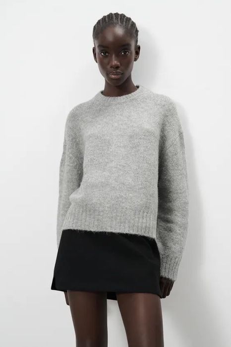 Стильний оверсайз светр  zara