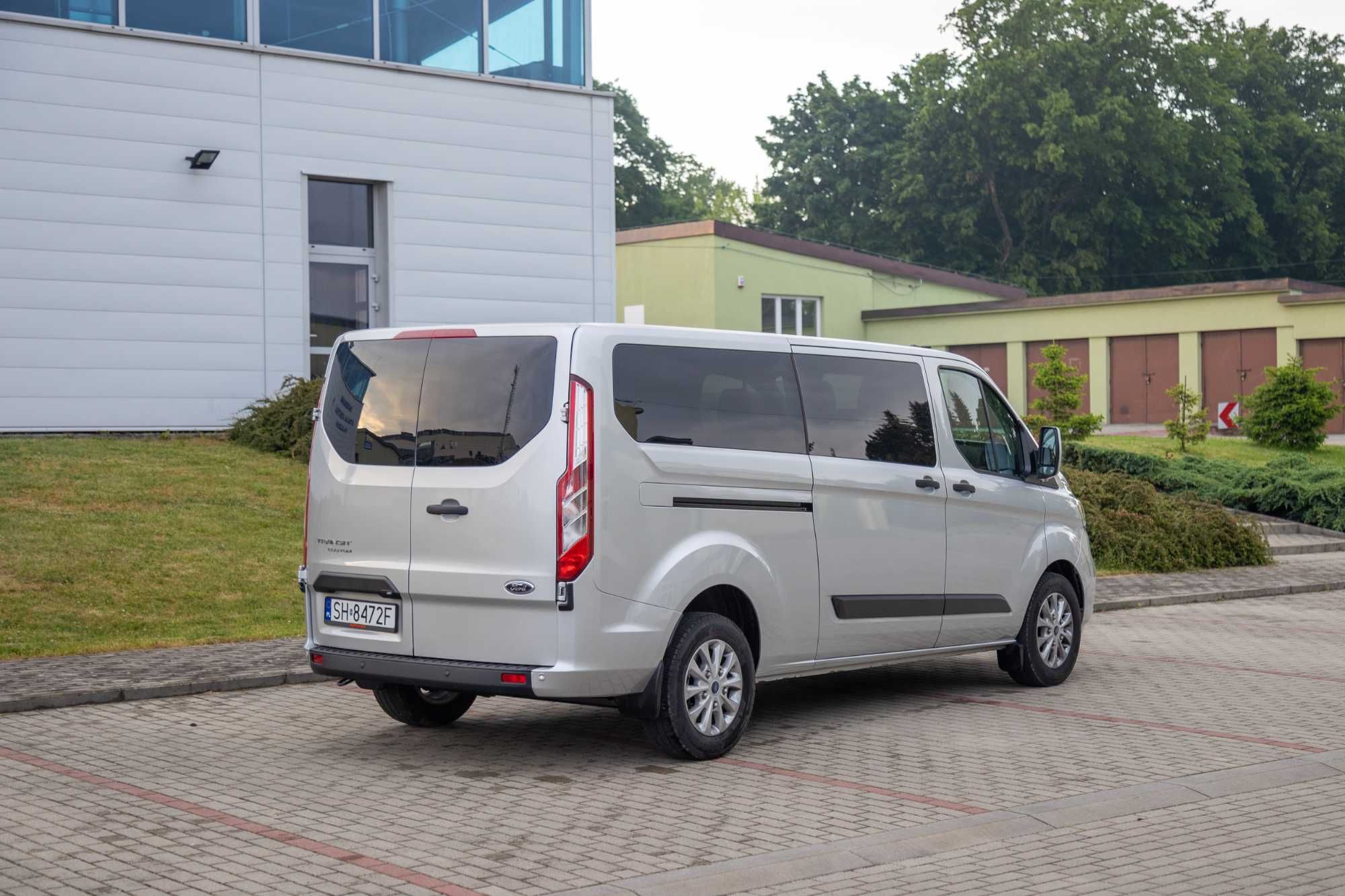 Wynajem busa, Wynajem busów 9-cio osobowych