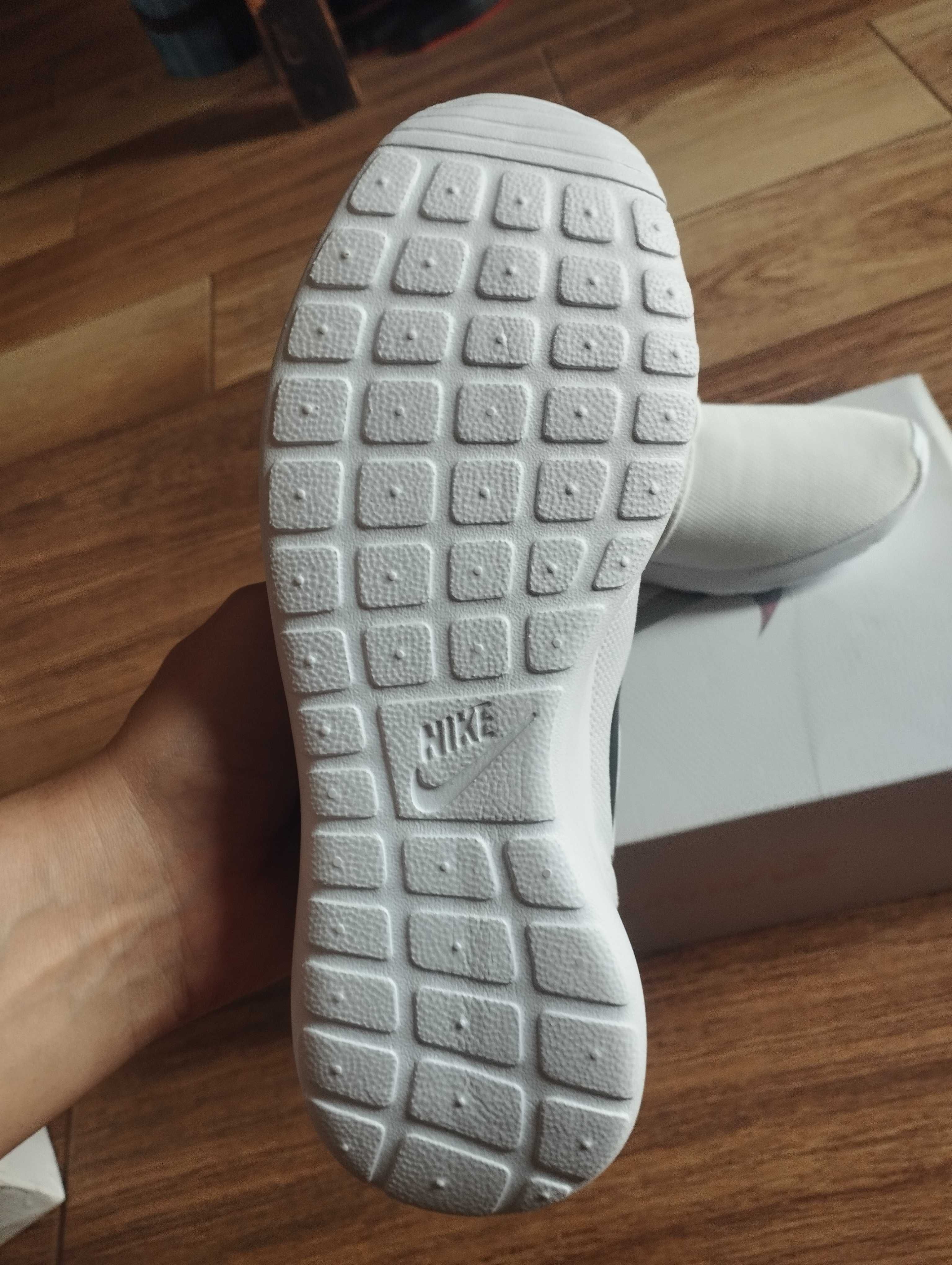 Кросівки оригінальні Nike 38,5 р