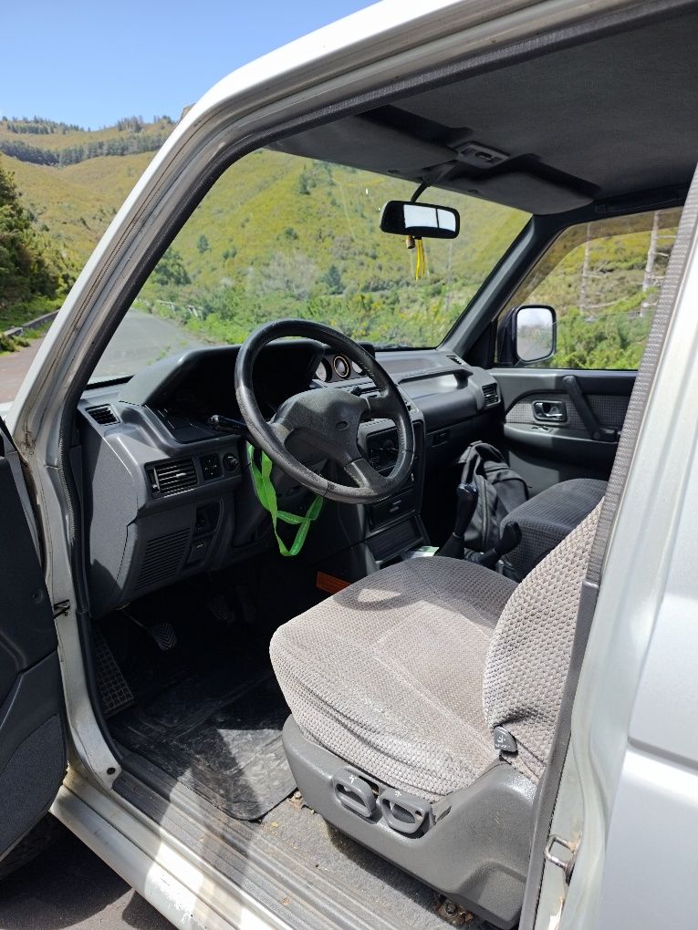 Mitsubishi Pajero v20