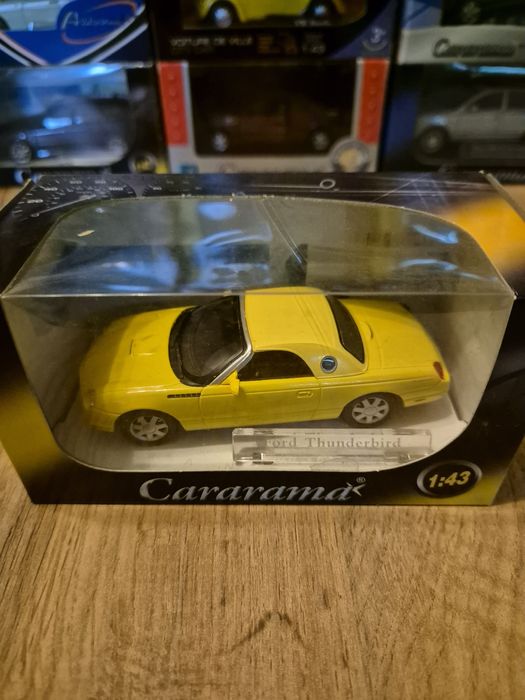 Ford thunderbird 1:43 hongwell cararama