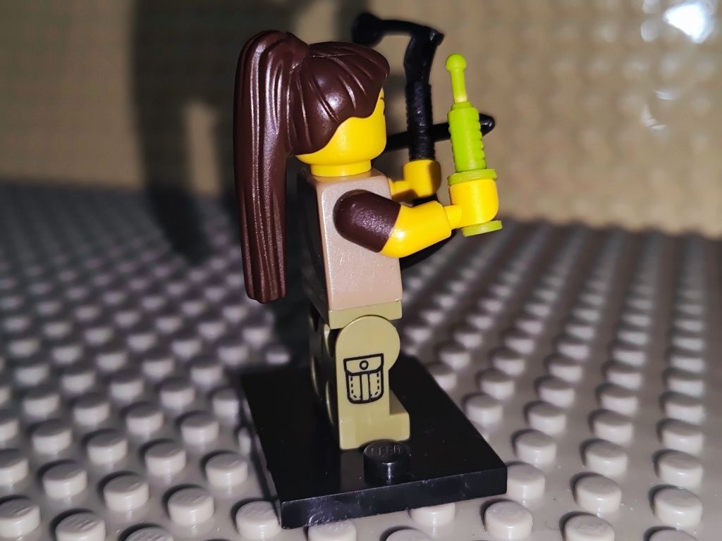 LEGO Minifigures tropicielka dinozaurów 71007 Col12-10 Dino Tracker