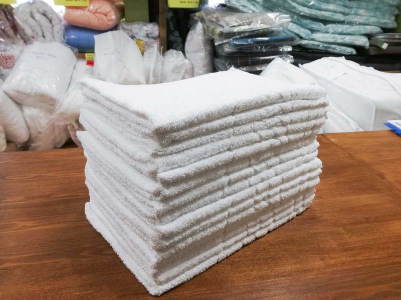 Ręcznik Biały poleasingowy ok 45x80 mały