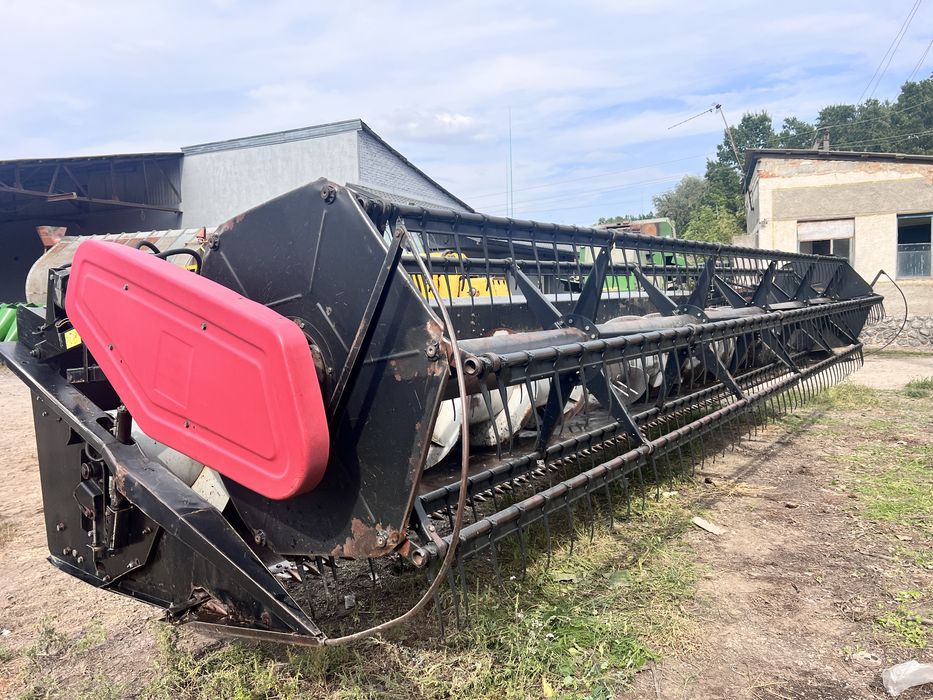 Жатка зернова Массей Фергюсон 7,6 метра