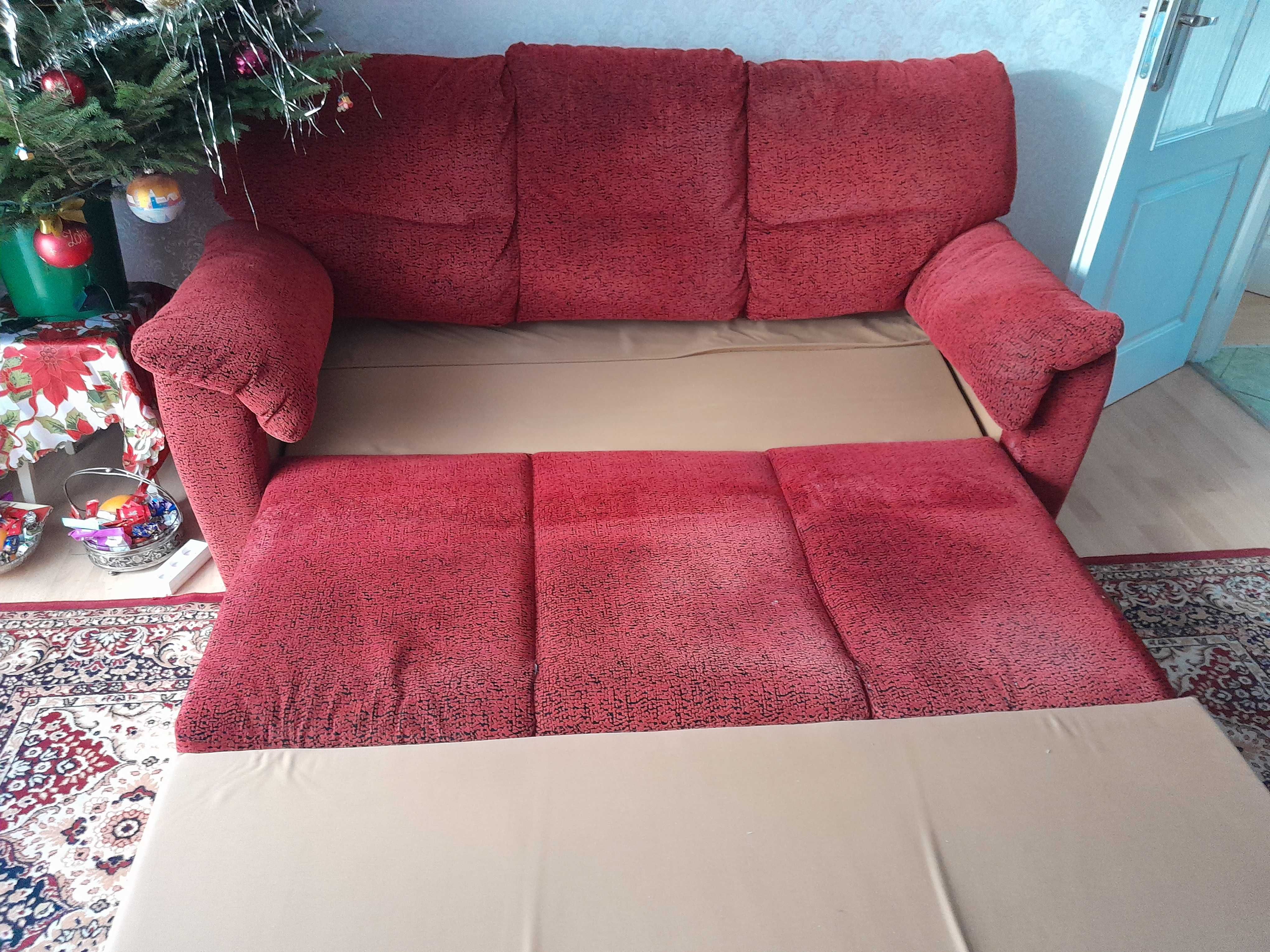 Sofa rozkładana + krzesła x4 szt