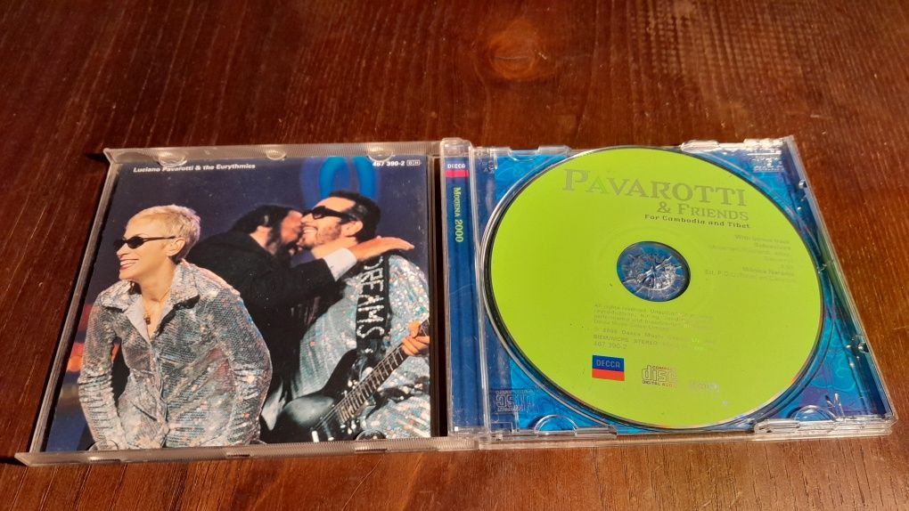 Cd Pavaroti & friends for Cambodja and Tibet