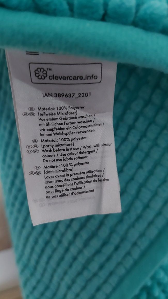 Dywanik łazienkowy w kolorze turkusowym