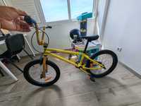 Vendo bicicleta GT Amarela